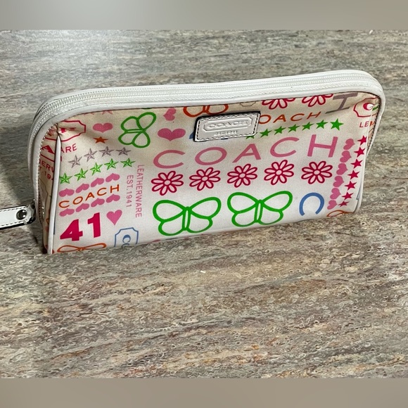 Coach cosmetic bag - Picture 8 of 16